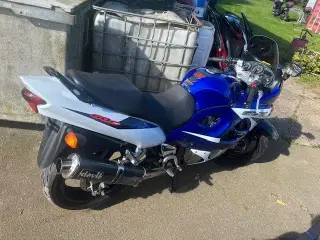 Suzuki Gsx F 600 2005 