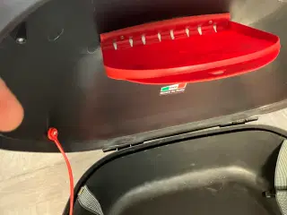 Hjelmboks/ Bagageboks  uden bundplade 