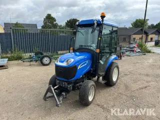 Traktor New Holland J-Model