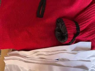 Pakke nr. 9 Rød strik sweater, skjorter, undertøj 