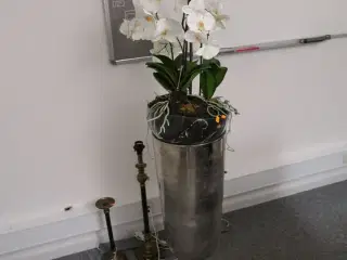 Kunstig plante i vase