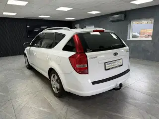 Kia Ceed SW 1,6 CRDI Exclusive 90HK Stc 6g