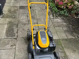 Bioklipper med træk på forhjul