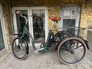 Elektrisk trehjulet cykel med kurve og skivebremse