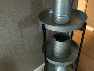 Flot bakkebord med tilbehør