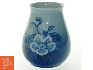 Vase med blomsterdesign fra B&G (str. 13 cm)