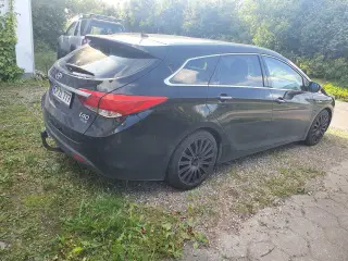 Hyundai I40 stationcar 1.7 CRDI  Premium 