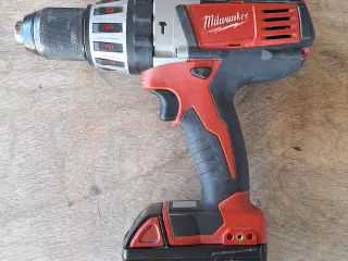 Milwaukee Skruemaskine M18