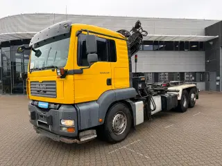 MAN TGA 26.320, Hejs-kran