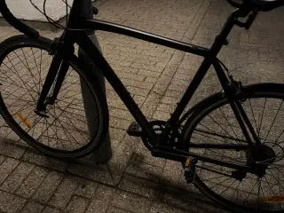 Racercykel sælges nu