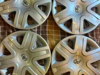 Hjulkapsler Toyota 16".