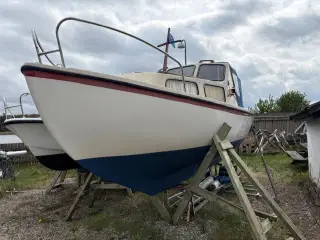 Lm 21 som motorbåd.