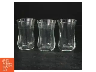 Sæt af 3 glas (str. 8 cm. 3 styk)