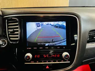 Mitsubishi Outlander 2,4 PHEV Inform+ CVT 4WD