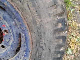 Hjul til Unimog af ældre dato sælges for 500 kr