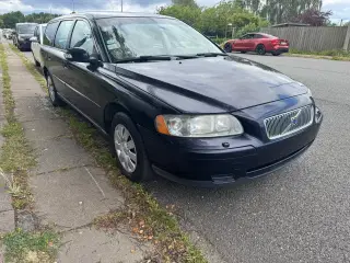 Volvo V70 2.4 Benzin Nysynet 