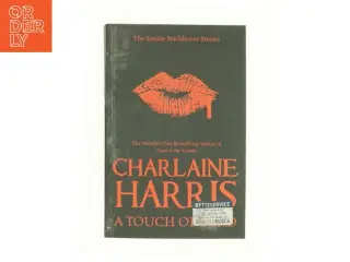 A Touch of Dead by Charlaine Harris af Charlaine Harris (Bog)