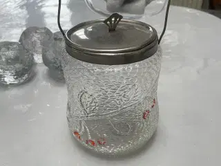 Gammel kiksespand i glas