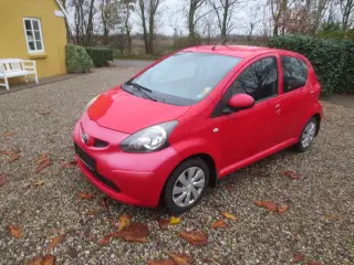 Toyota Aygo 1.0 i år 08. Synet 