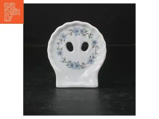 Sæbeskål til vægmontering fra Porcelaine de Paris (str. 12 cm)