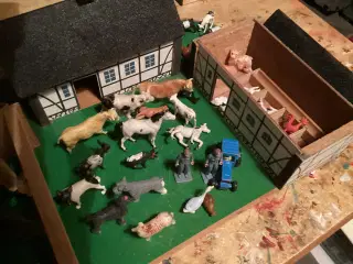 Lille bondegård m/diverse dyr