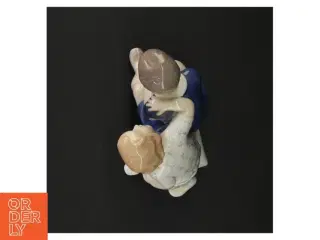 Porcelænsfigur af børn fra Bing og Grøndal (str. 14 x 13 cm)