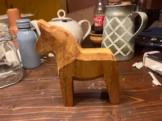 Lille fin hest i træ