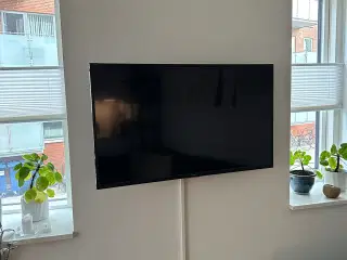 TV Sharp android tv med vægbeslag