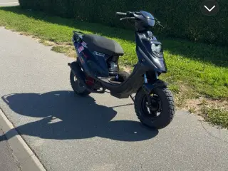 Hot 50 – totalrenoveret og lovlig, kører perfekt! 