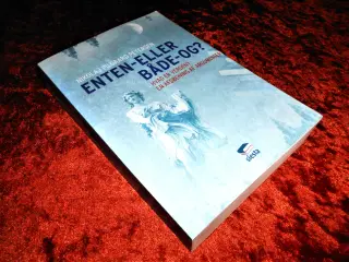 Enten eller både og, Nikolaj Pilgaard Petersen,