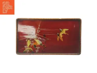 Orientalsk Lakeret  serveringsbakke med fuglemotiv (str. 37 x 21 cm)