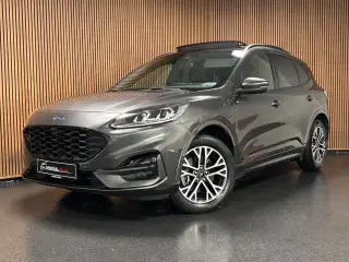 Ford Kuga 2,5 PHEV ST-Line X CVT