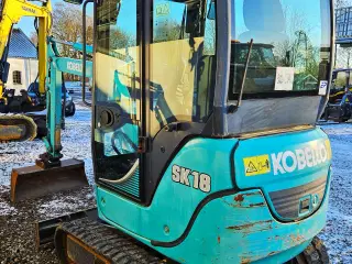 Kobelco SK18 / årgang 2016 / 2900 timer