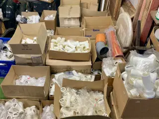 Nye PVC-fittings sælges billigt