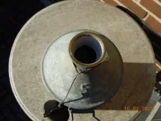 Tysk 5 liter Galvaniseret jerndunk med håndtag.