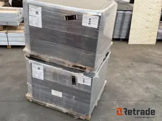 - - - 150 Fabriksnye Tagplader Euronit 700 T 1152x1220 mm.