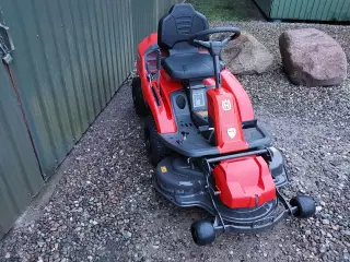 Husquarna R 214TC