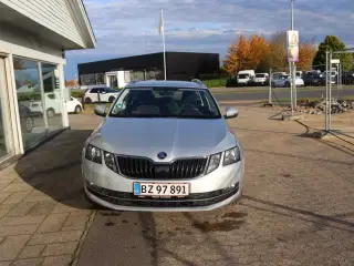 Skoda Octavia 1,6 TDi 115 Style Combi DSG