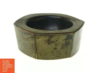 Kongelig Dansk Stentøj B&G 5805 Sekskantet skål lysebrun glasur Lisa Enquist fra Bing Og Grøndahl (str. 12 x 6 cm)