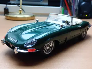 Jaguar E Type 