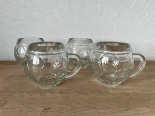 4 ølglas / ølkrus formet som bolde 