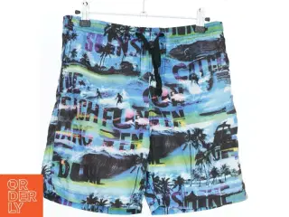 Badeshorts med print fra California Surfing (str. 140)