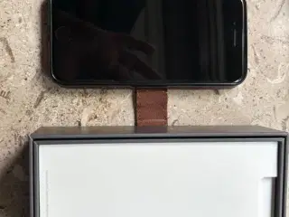 iPhone 8