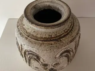 Henri vase i keramik