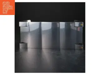 Metal vinreol fra Menu (str. 9x28 cm)