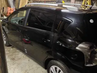 Toyota Corolla verso Sportsvan 1.8