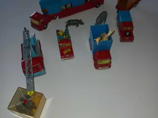 CORGI TOYS CHIPPERFIELDS CIRKUS