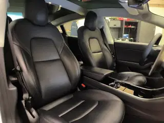 Tesla Model 3  Long Range AWD