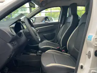 Dacia Spring  Essential