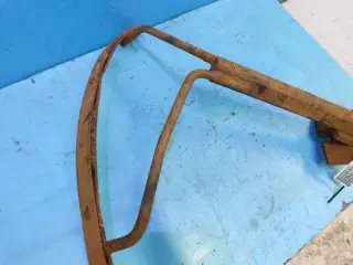 Case 580 SLE Stænkskærm Støtte 229309A2